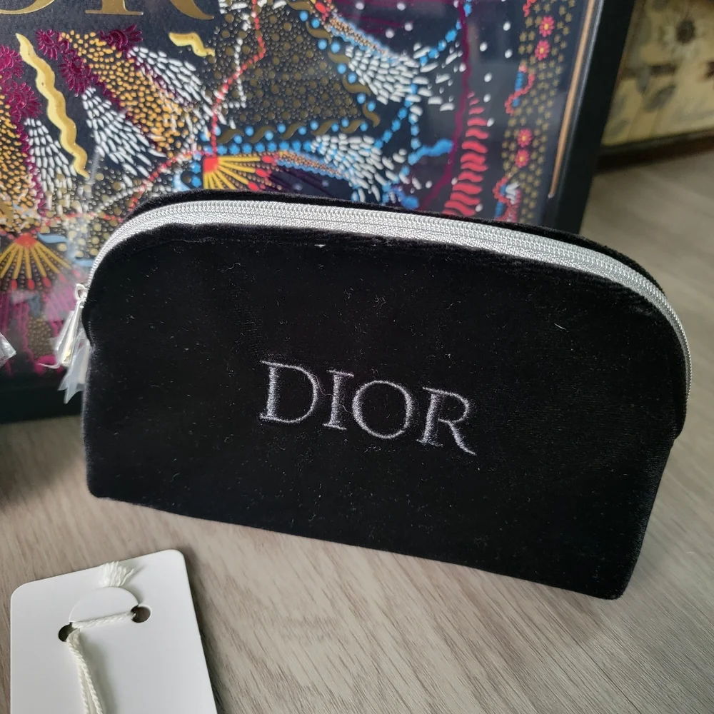 5pcs Dior Beauty Pouch, Ribbon, Charm Star, Framed Shopping Bag